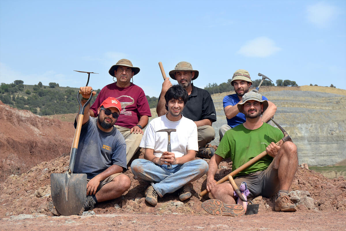 Paleontólogos que llevan a cabo los trabajos en Morella